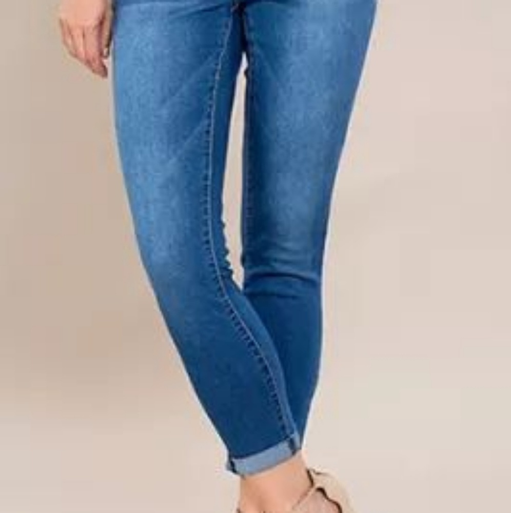 Perfect Anklet Skinny Jeans: ALMOST GONE!